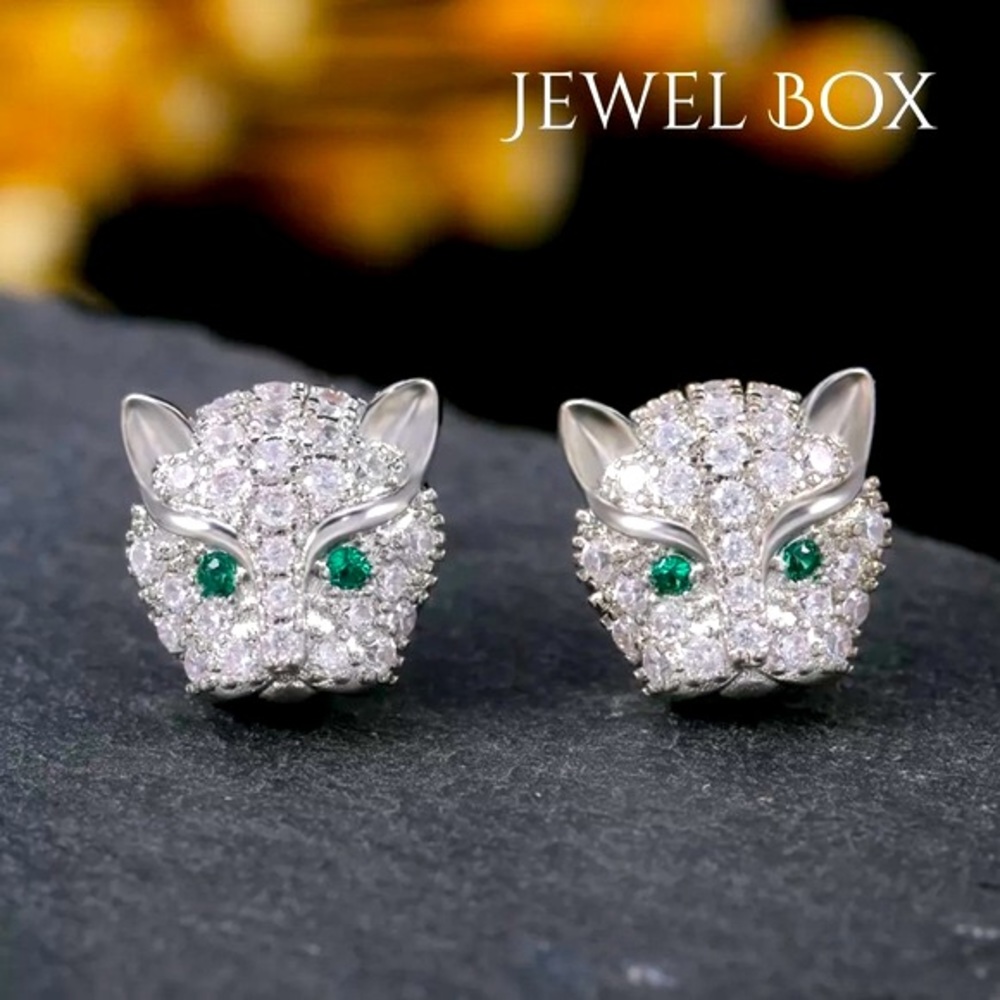 14k white gold panther earrings 2 CT diamond